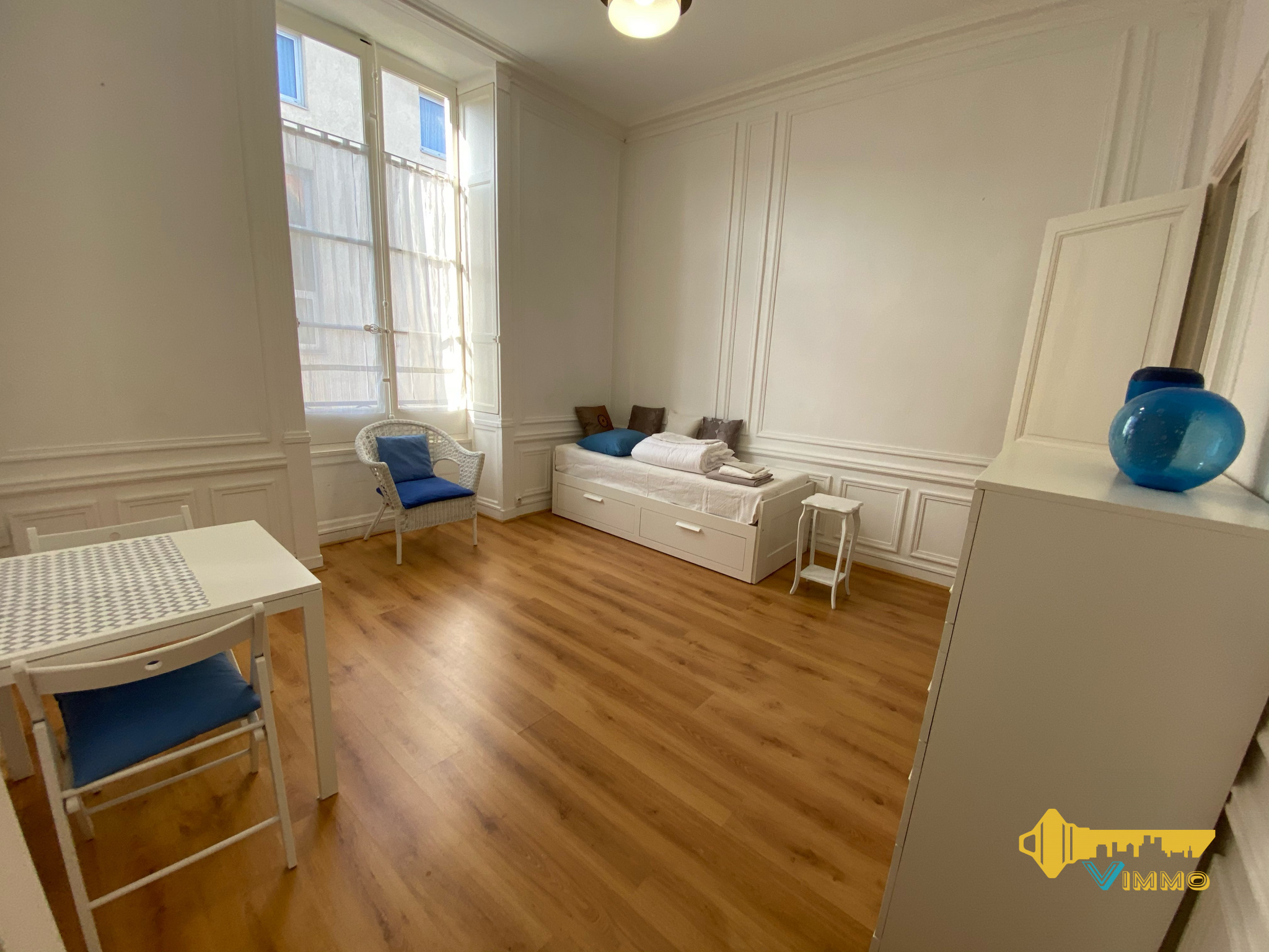 Location Bel Appartement 1 Piece 27m2 Hyper Centre Place Royale Agence Vimmo