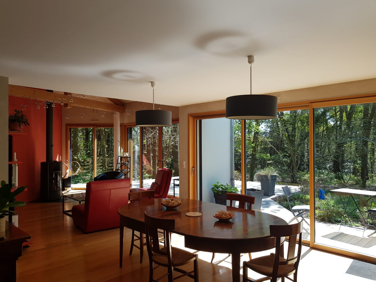MAISON 4 CHAMBRES - PAIN PIED -  CADRE DE VIE EXCEPTIONNEL - DOUBLE GARAGE - 2900m2 DE PARCELLE