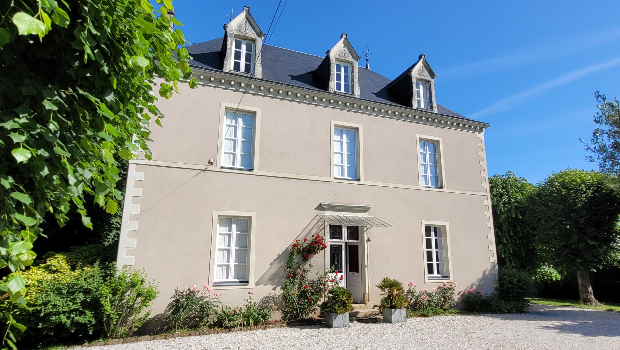 Maison de ma�tre 10 pi�ces, au calme � Haute Goulaine