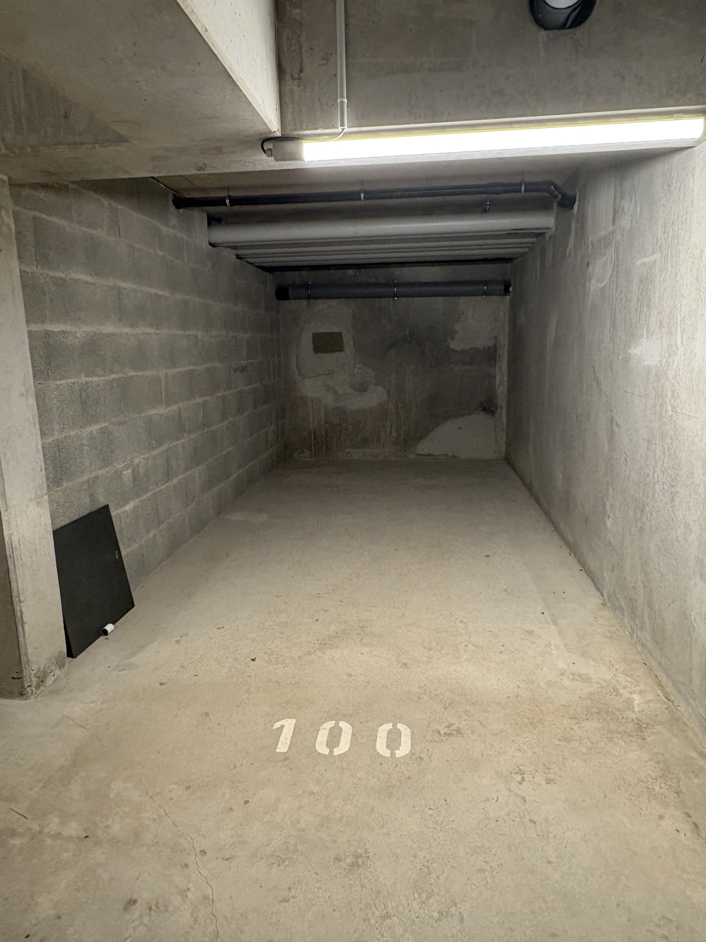 Place de parking s�curis�e - Quartier Monselet, Place Anatole France - Nantes