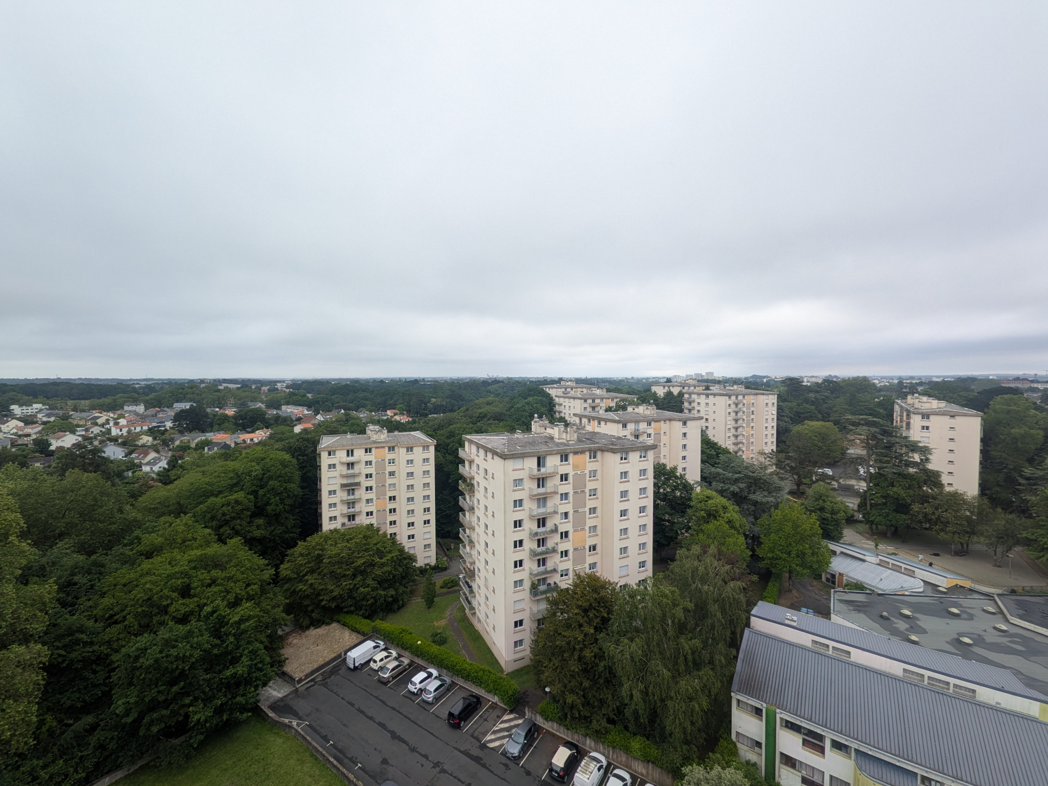 Appartement - 100 m2 - 5 pi�ces