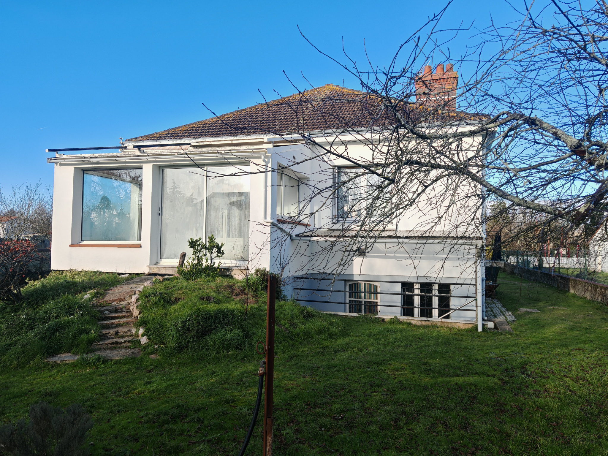 Maison de 102m2, centre Saint-Hilaire-de-Chal�ons