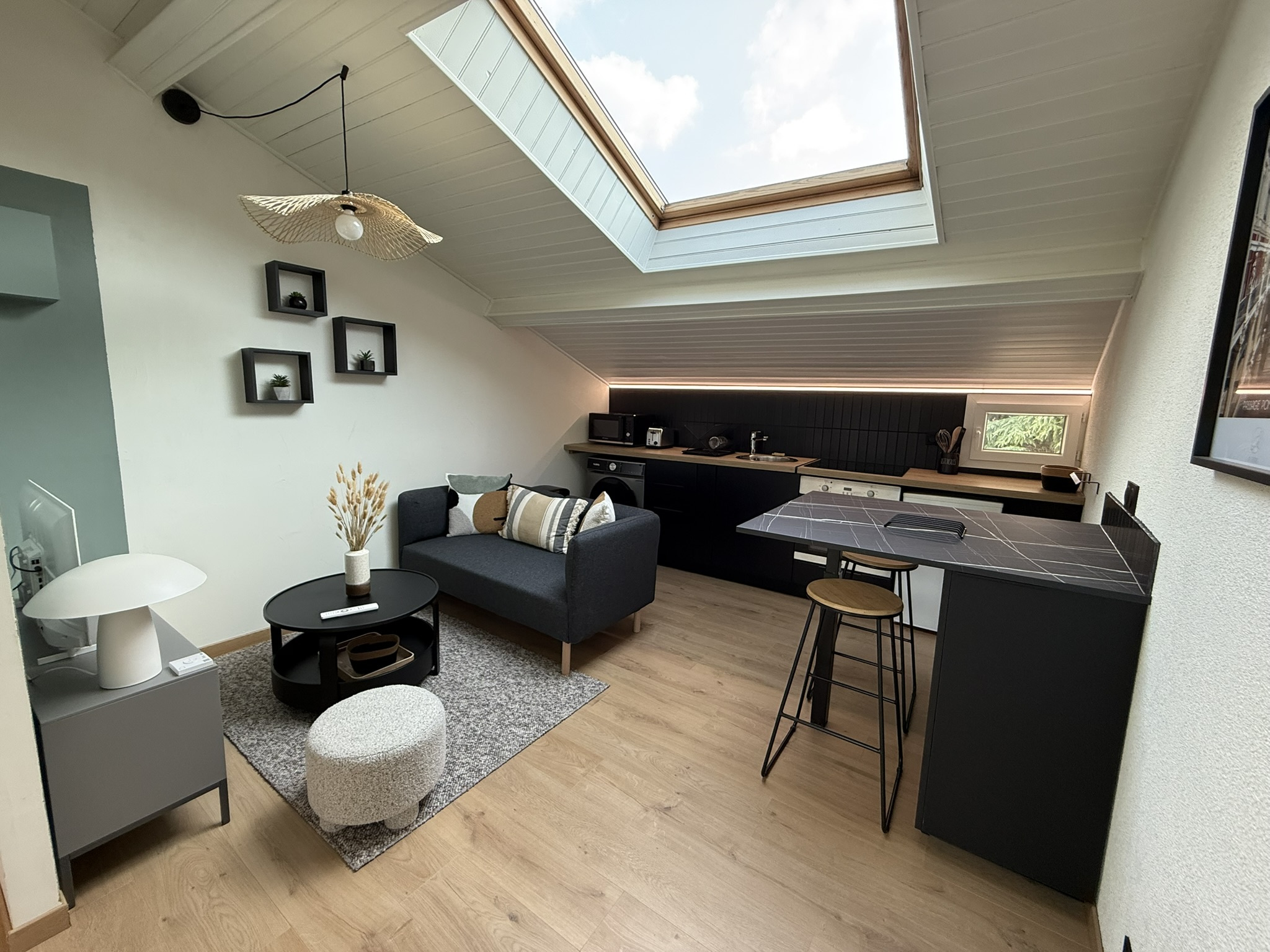 Appartement meubl� 31m2, avec d�pendance (4m2)