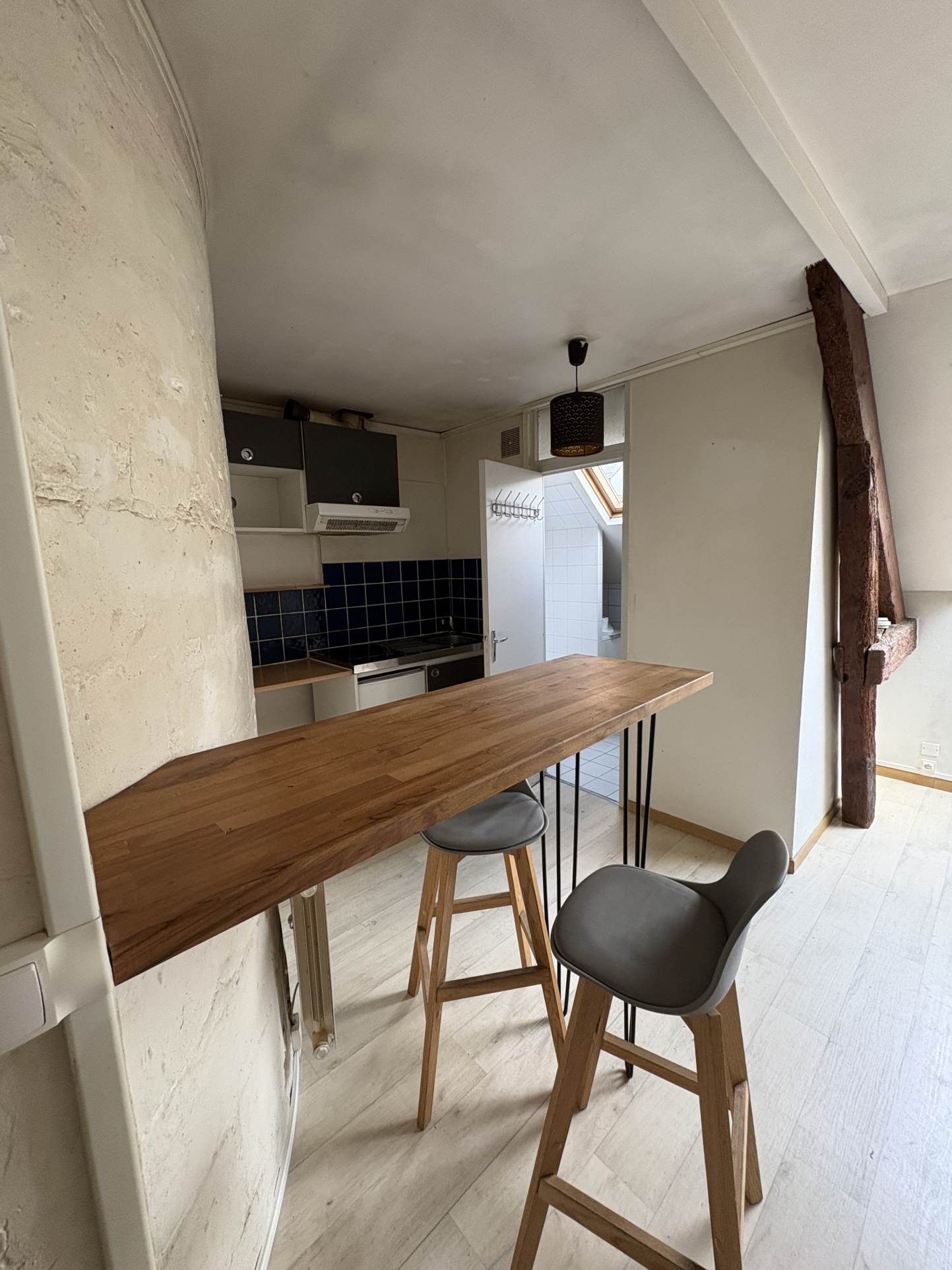 Studio � r�nover   hyper centre Nantes   fort potentiel locatif   id�al investisseur