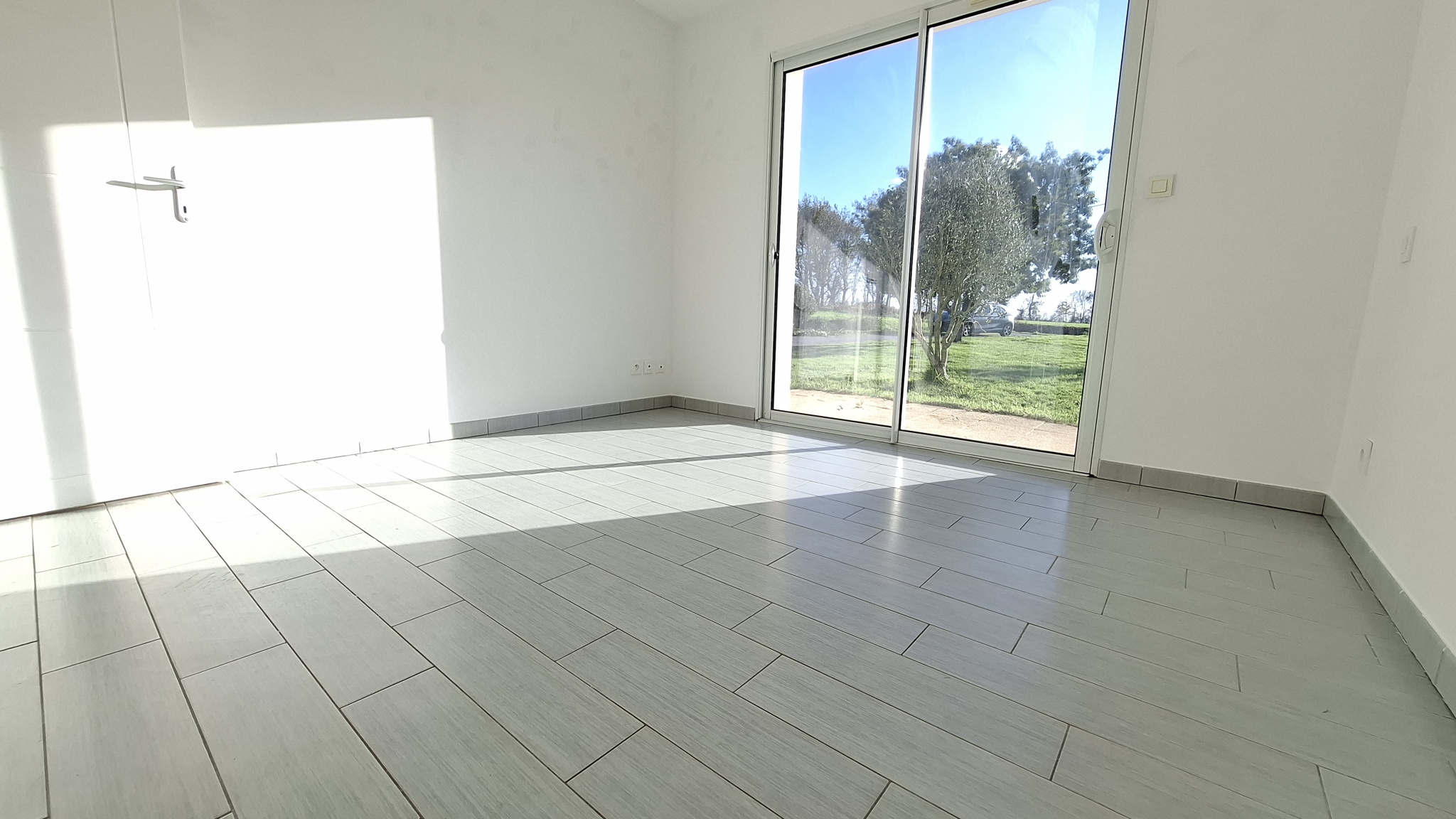 MAISON 4 CHAMBRES DONT UNE SUITE PARENTALE - 1500M2 DE PARCELLE