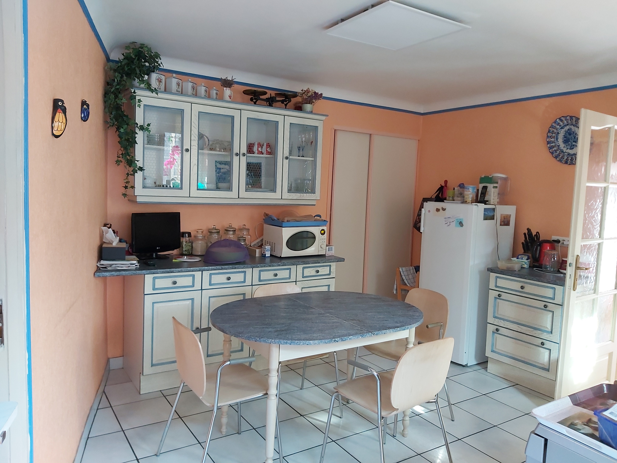 DEUX MAISONS DE VILLE - 7 CHAMBRES - VIE DE PLAIN PIED POSSIBLE - SALLE D